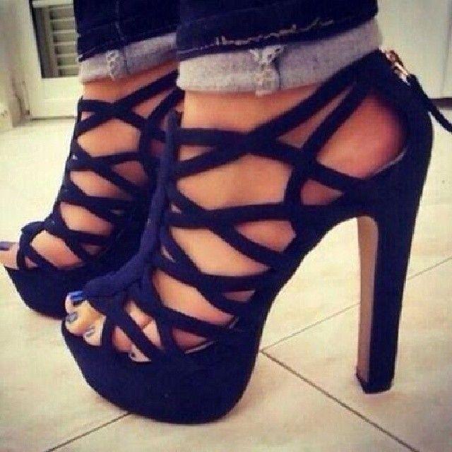 Suede Cut-Outs Chunky Heel Sandals - OhYoursFashion