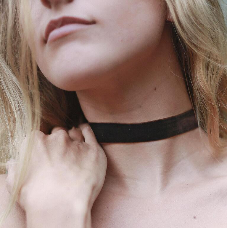 Fashion Black velvet Collar Necklace - Oh Yours Fashion