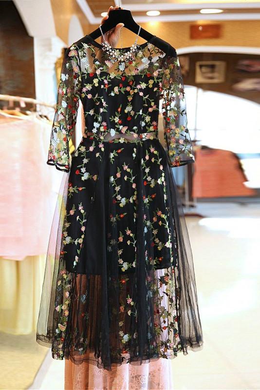 Scoop Mesh Embroidery Half Sleeves Tee-length Dress