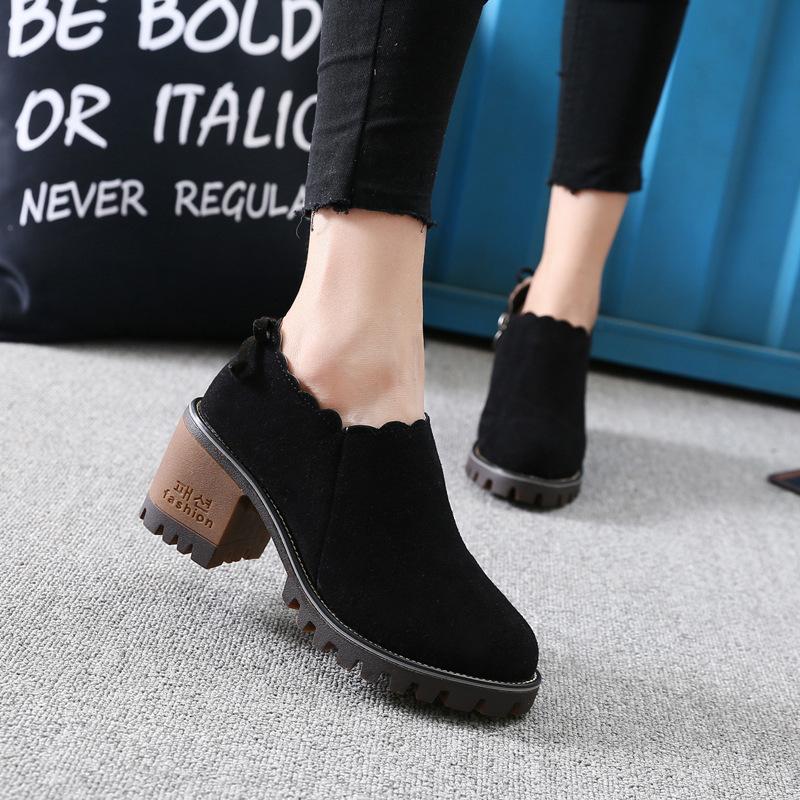 Round Toe Low Cut Zipper Middle Block Heel Ankle Boots